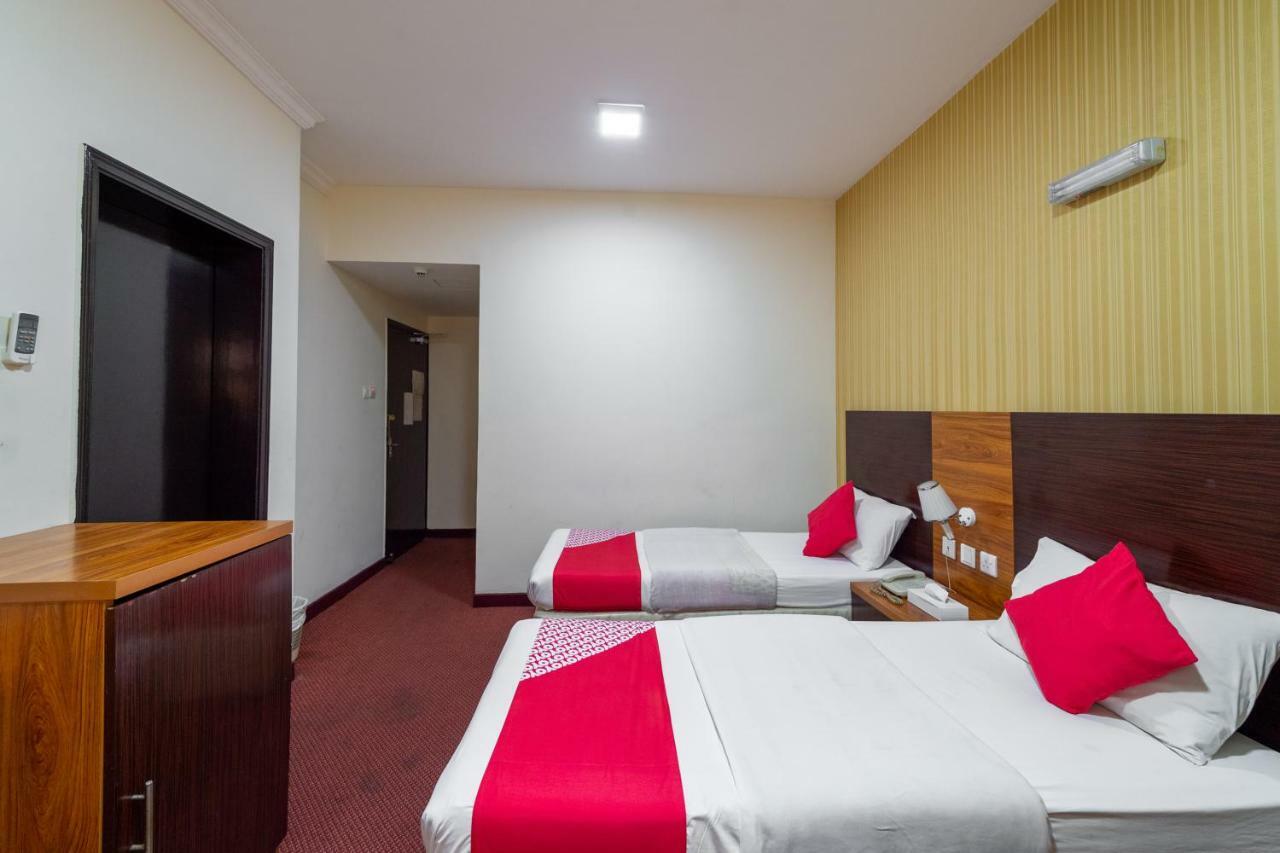 Central Paris Hotel, Baniyas Square Дубай Экстерьер фото